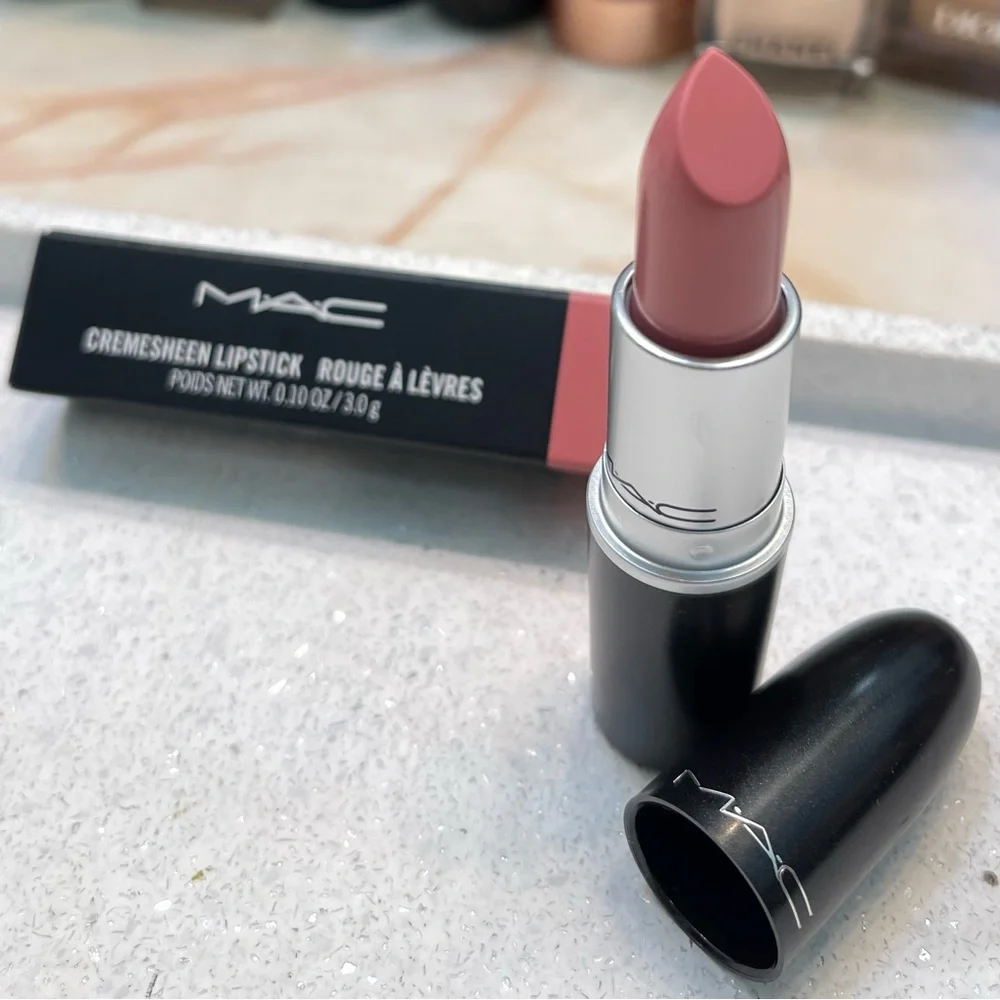 MAC Cosmetics vaulted mac